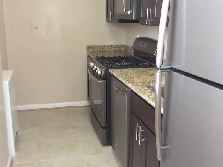 Connecticut Park Apartments — Photo 47