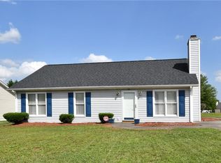 3901 Quillmark Ct, Winston Salem, NC 27127