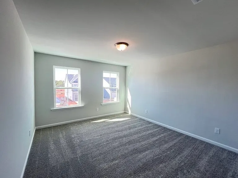 1312 Hollyview Ave — Photo 21