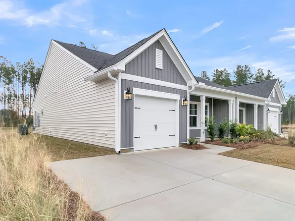 851 Descartes St, Summerville, SC 29486