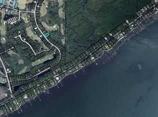 210 Royal Tern Way, Carrabelle, FL 32322