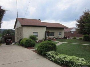 2552 Leslie Dr, New Kensington, PA