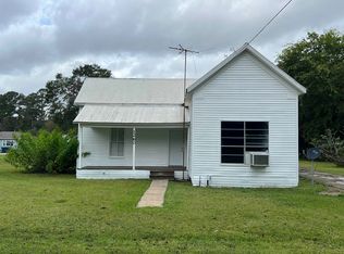 1260 Outlaw Ave, Silsbee, TX 77656