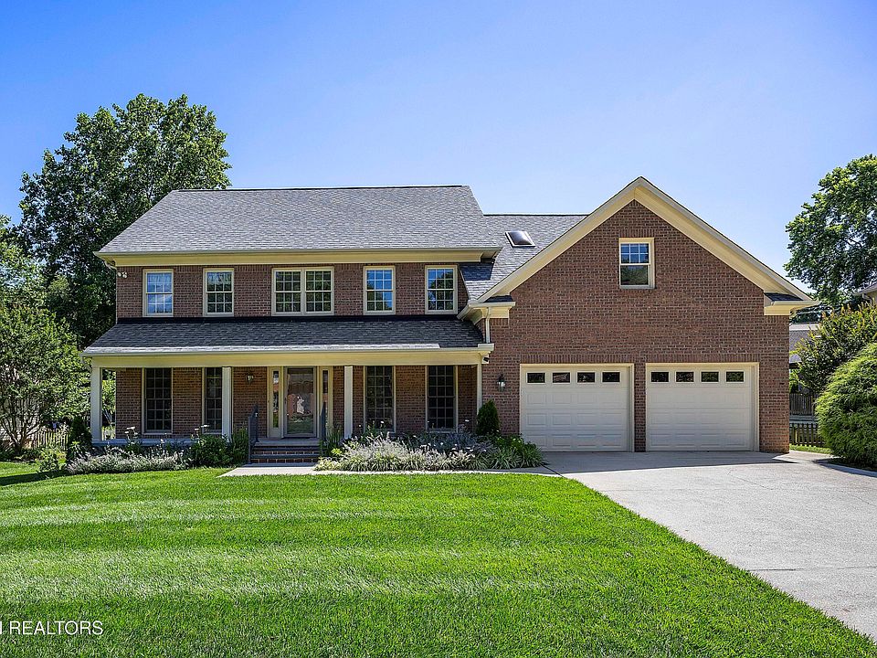 1st image of 1208 Ashgrove Pl