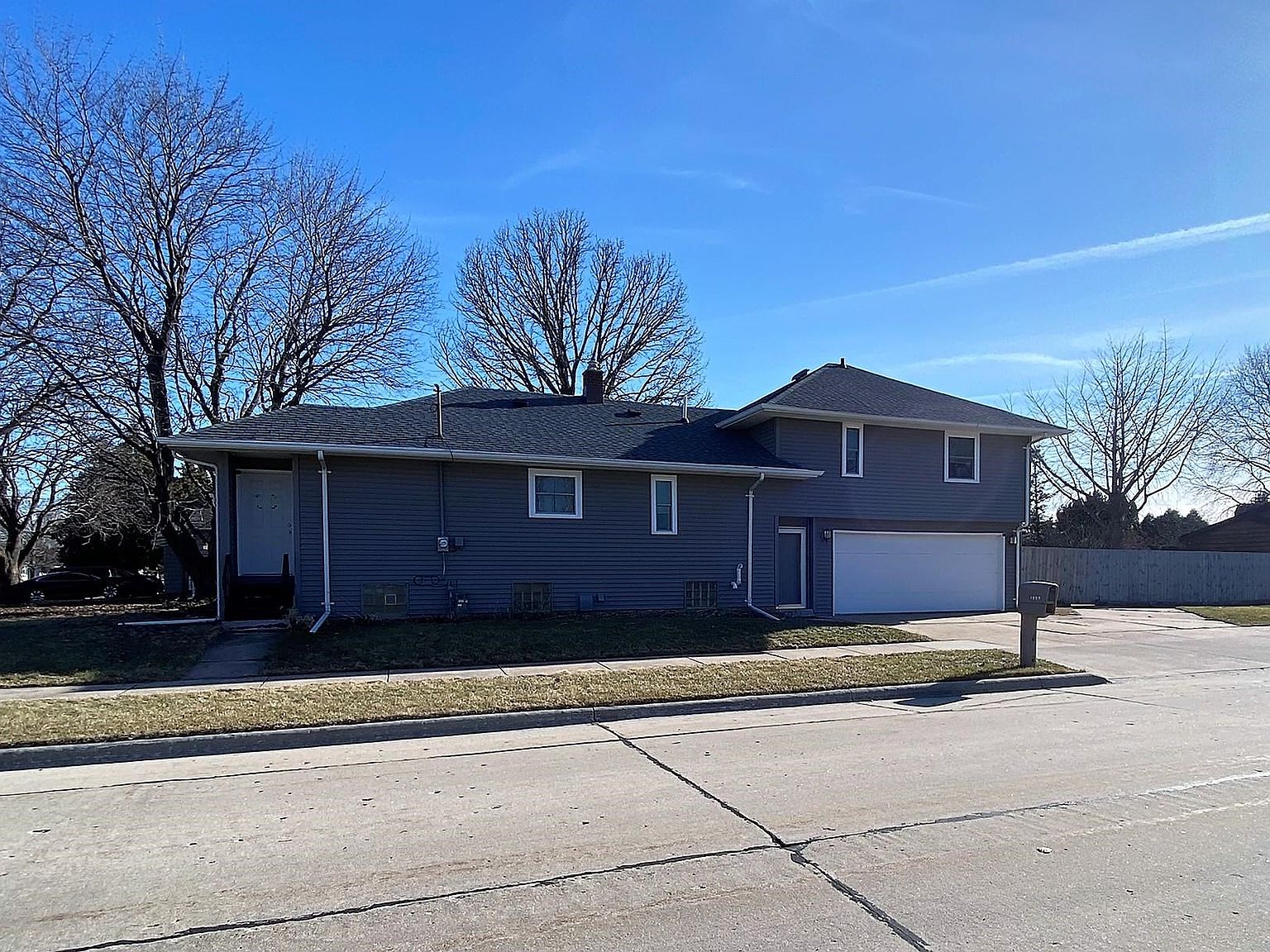 1909 Knapp St, Oshkosh, WI 54902 Zillow
