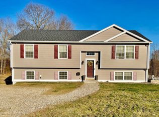 3 Brookside Dr, Plainfield, CT 06374