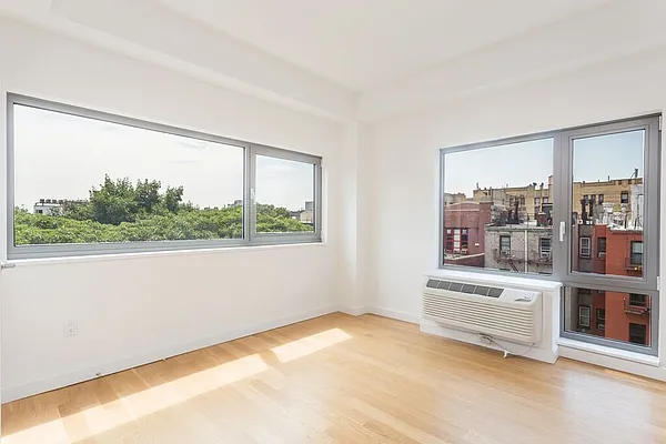 Rented by MNS | media 14