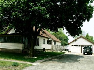 317 E North St, Forrest, IL 61741
