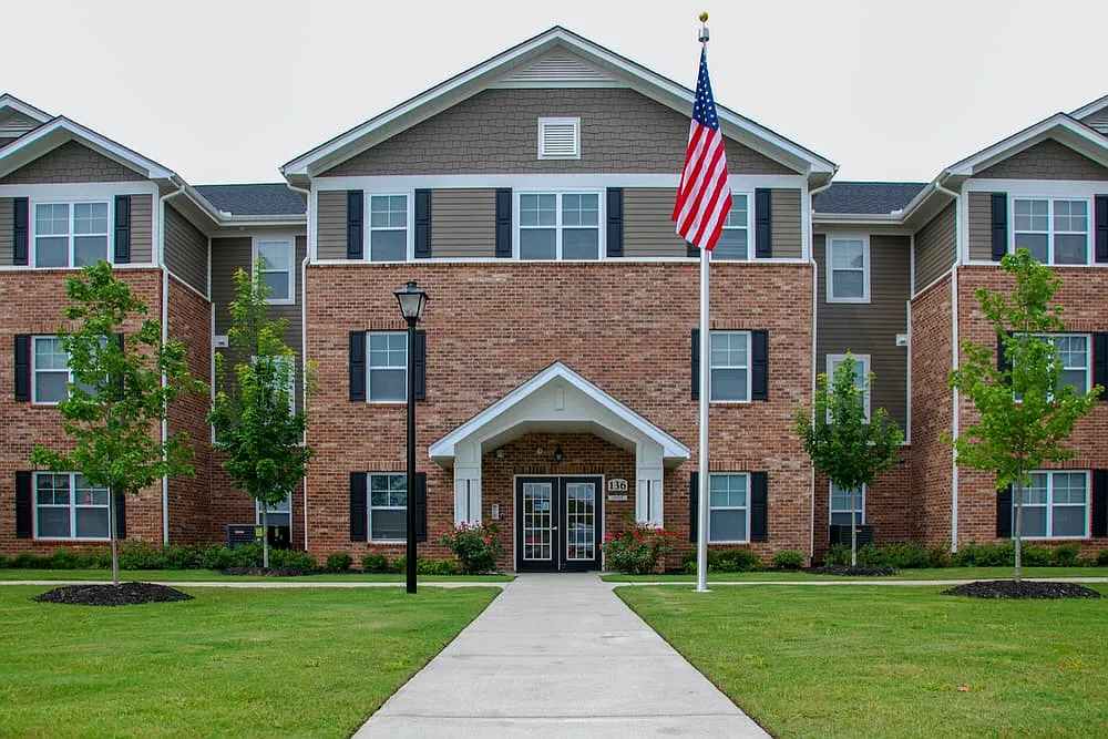 Building Photo - Pebble Creek