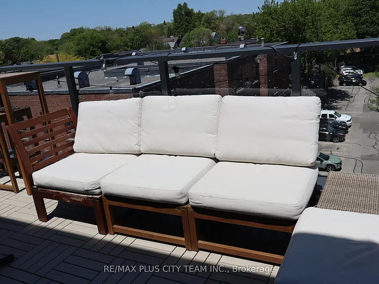 1888 Queen St E #507 — Photo 21
