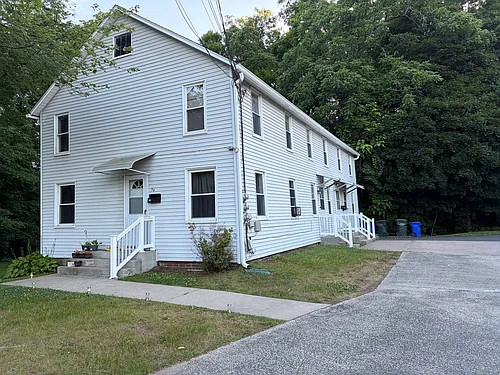 94 N Main St #1B Photo 1