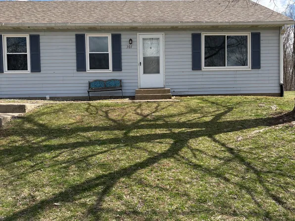 211-311 N Winters Way #1, Carthage, IN 46115