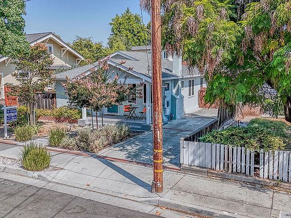2nd image of 515 Coe Ave