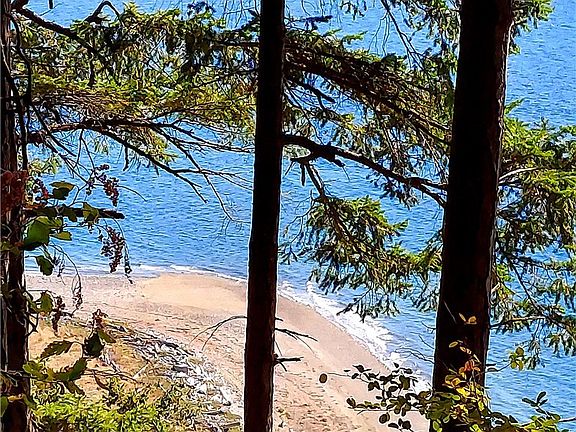 Stunning West-facing views, from the "middle bench" tier, just above the high bluff area.