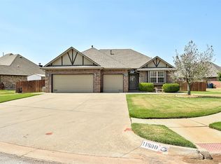 11800 SW 18th St, Yukon, OK 73099