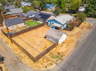 344 Chestnut St, Medford, OR 97501