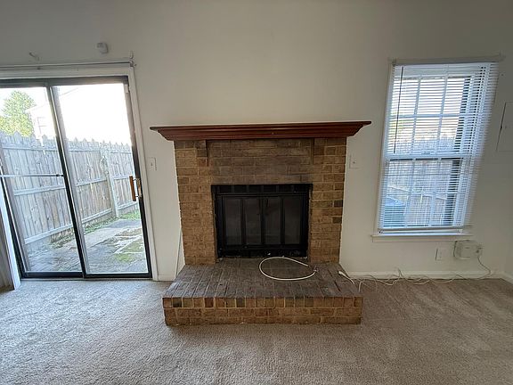 2nd image of 216 Weller Blvd