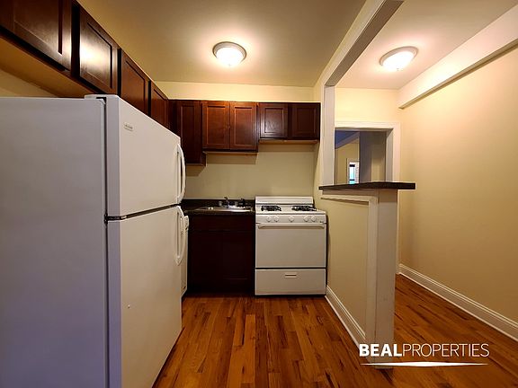 5th image of 1347 N Dearborn St APT 301