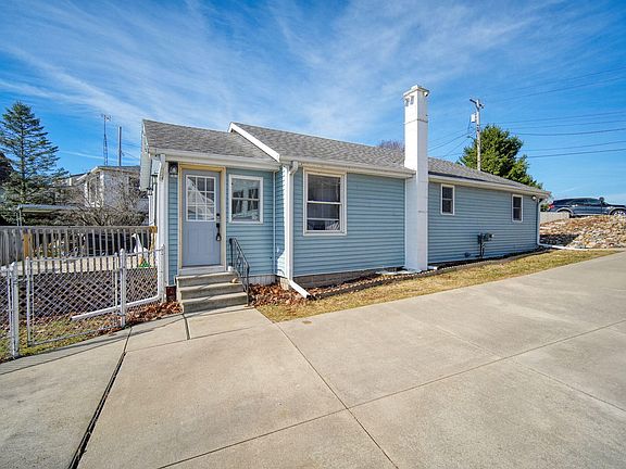 3rd image of 298 Ackerson Lake Dr