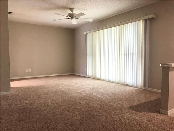 4th image of 16122 Pebblebrook Dr