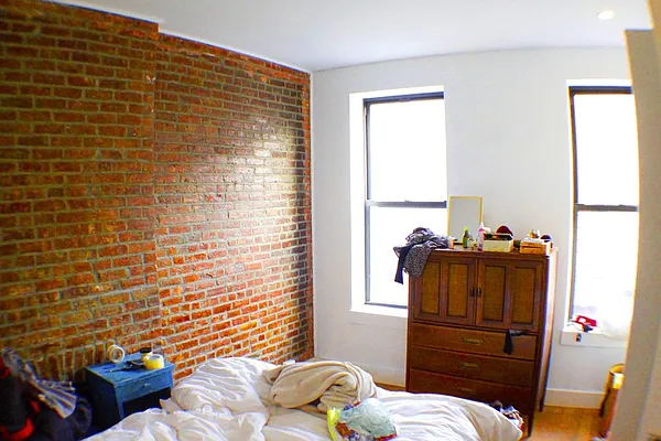 Rented by Loom Group | media 7