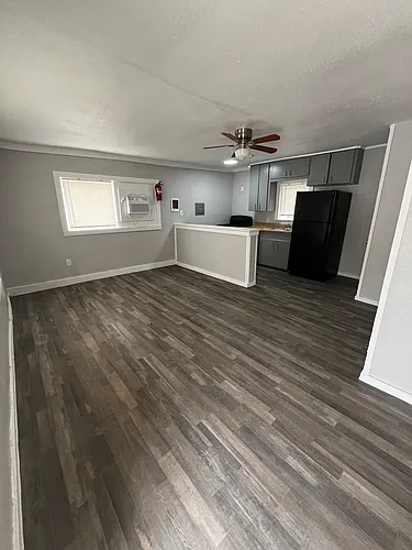 660 Riverside Dr Photo 1