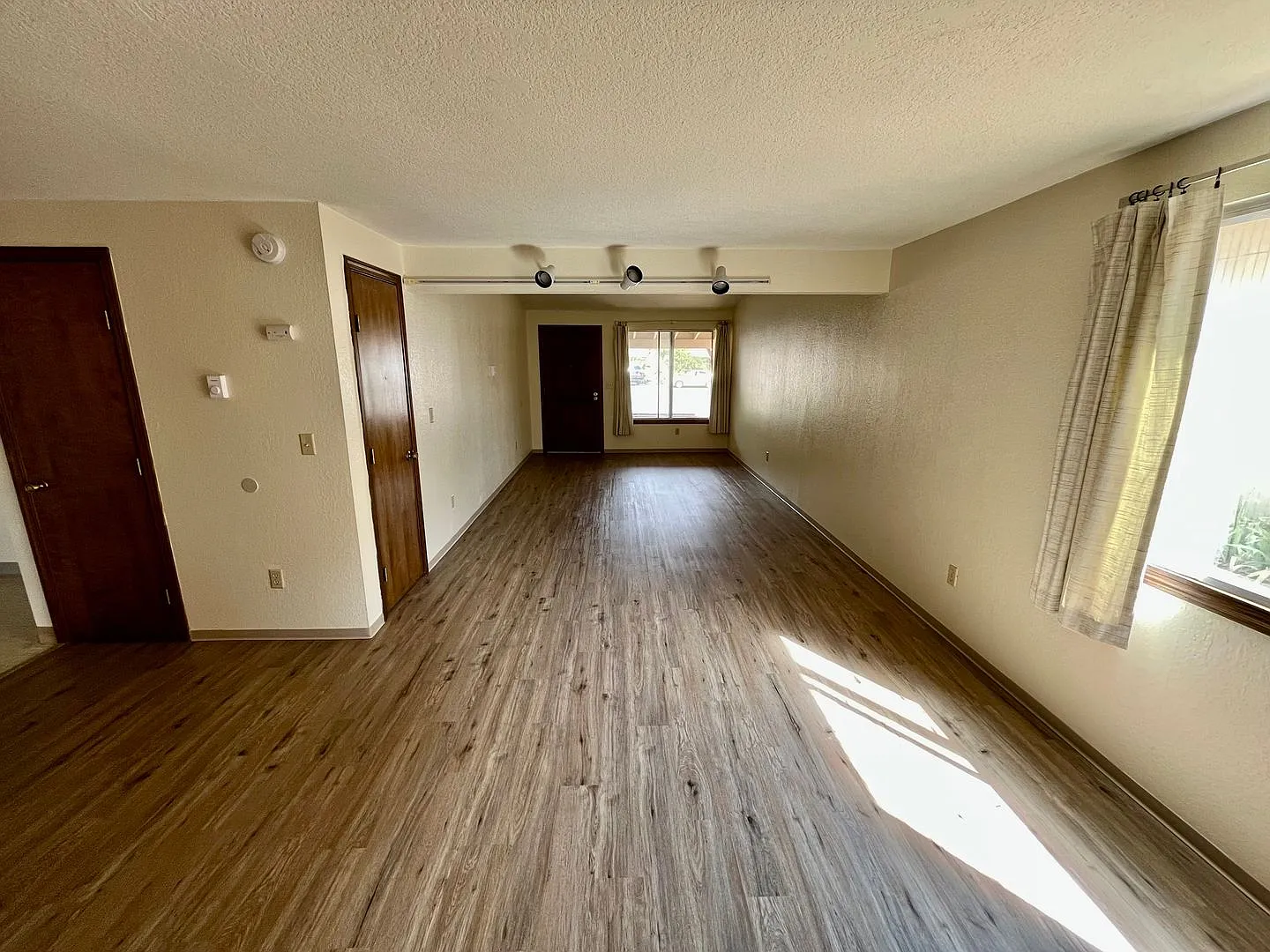 Duplex In South Corvallis Cul-De-Sac — Photo 3