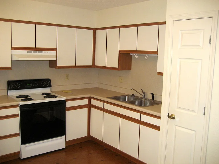 1820 Lower Ridgewood Blvd — Photo 11