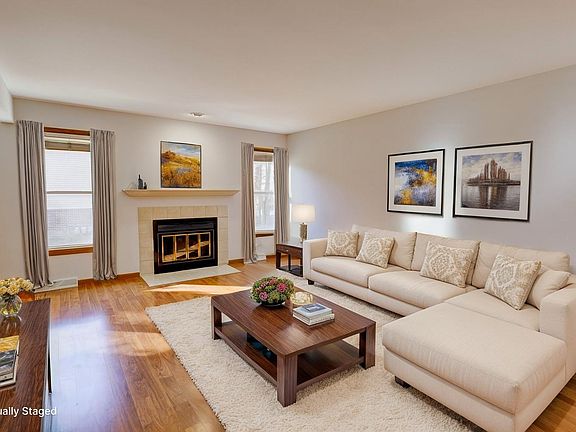4th image of 484 Basswood Ave