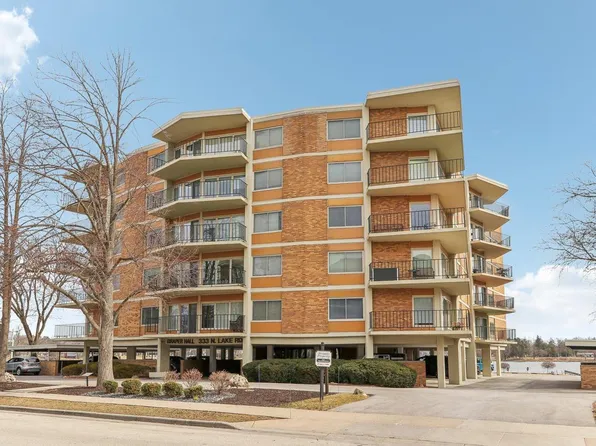 333 North Lake ROAD #203, Oconomowoc, WI 53066
