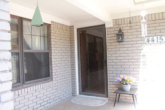 1st image of 4415 Taft Blvd