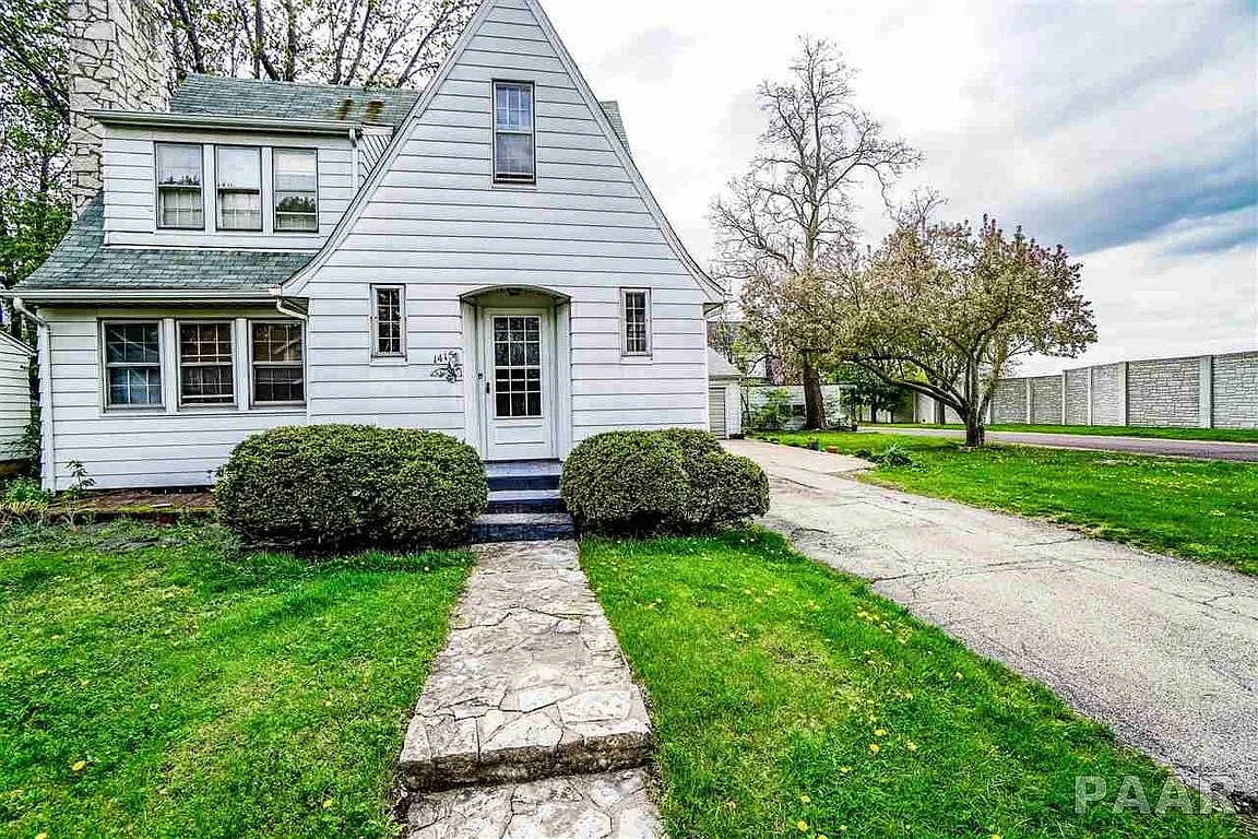 1415 N Amber Pl photo 1