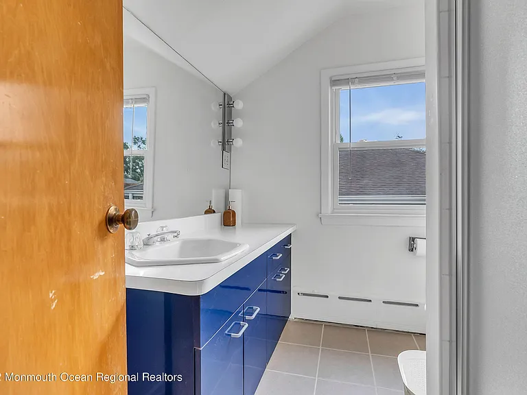 11 Elm Ave — Photo 11