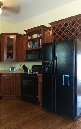 5th image of 120 Iroquois Dr