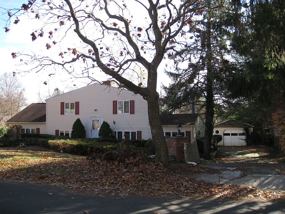 1st image of 91 University Heights Dr