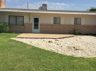 1604 Lamont Pl, Carlsbad, NM 88220