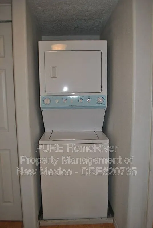 2 bed, 1.0 bath, 810 sqft, $1,095 — Photo 4