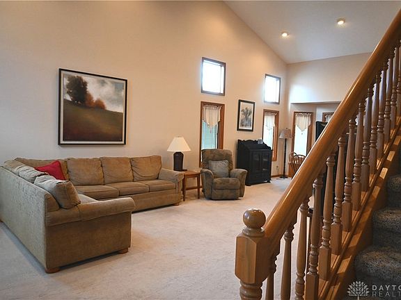 5th image of 970 Oak Hill Ct