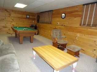 706 Ridge View Dr, Hartford, WI 53027