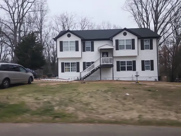 2355 Pine Grove Rd, Gainesville, GA 30507