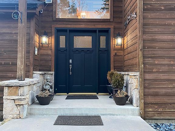 2nd image of 28 Valley View Ln