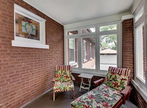 4th image of 9127 S Hoyne Ave