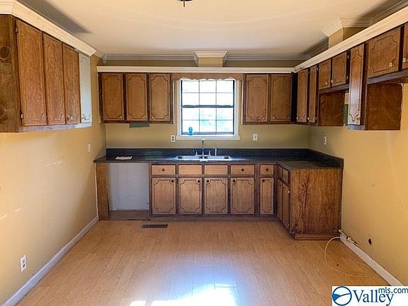 3rd image of 275 Heleena Dr