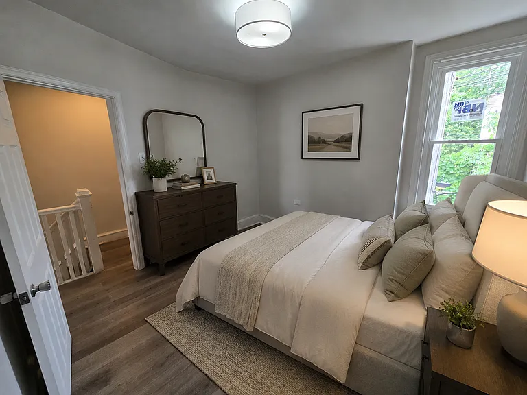 1302 N Farson St — Photo 13