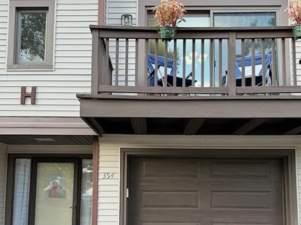 354 Old Meadow, East Amherst, NY 14051