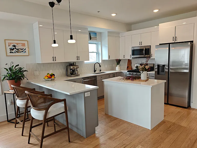 104 Ege Ave #2 — Photo 3