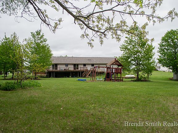 3rd image of 9477 Kath Ct NE