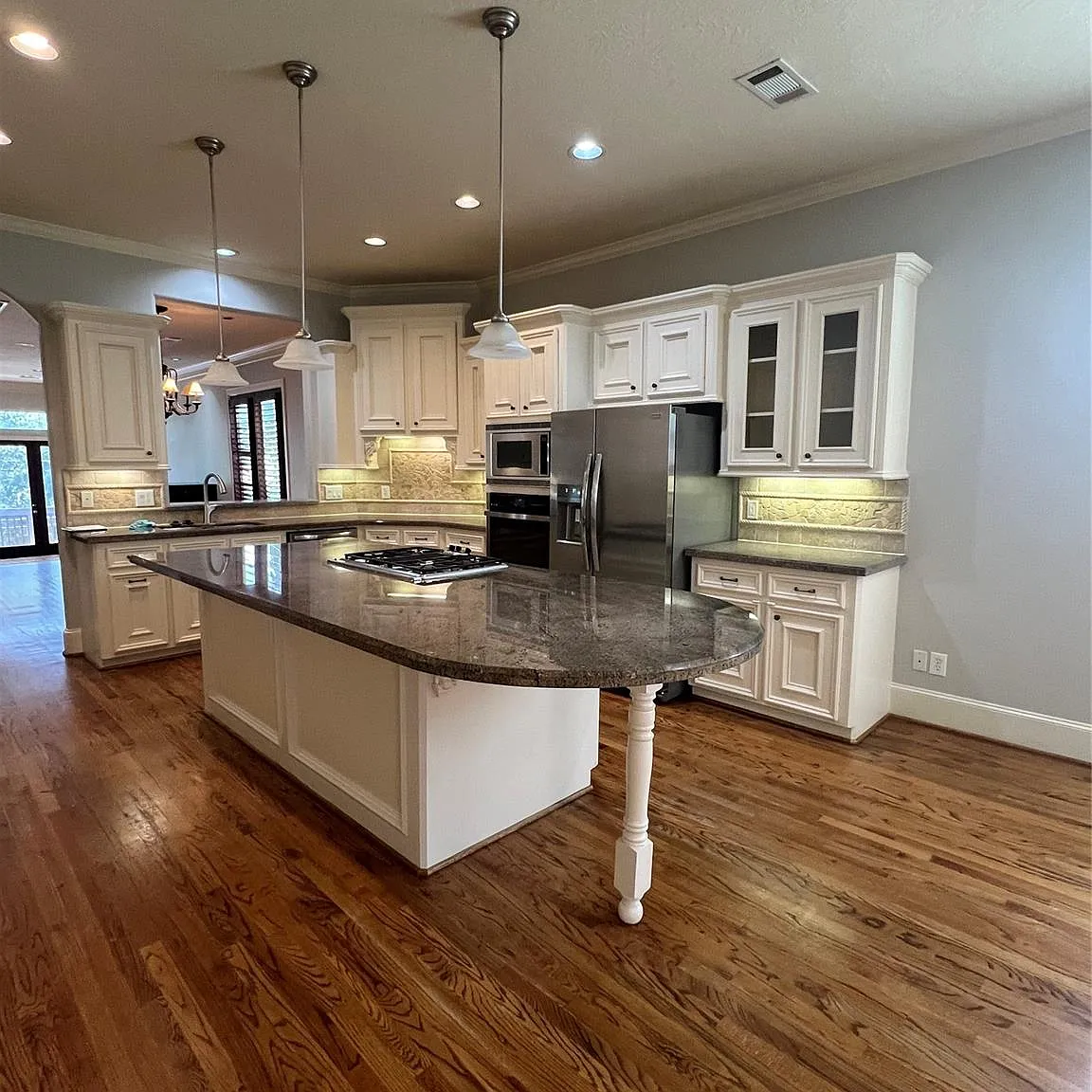 4 bed, 4.0 bath, 3596 sqft, $3,450 — Photo 1