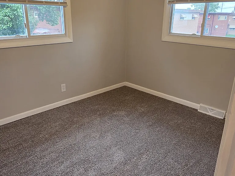 16200 Maplewood Ct — Photo 21