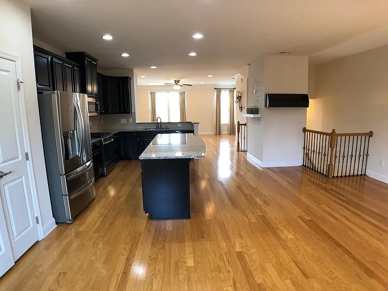 2122 Whitesmith Dr — Photo 8